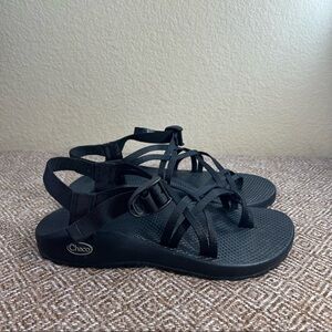 Chaco Womens Sz 10 Sandals Z/2 Classic Strappy Black Walking Water Trail Gorpcor